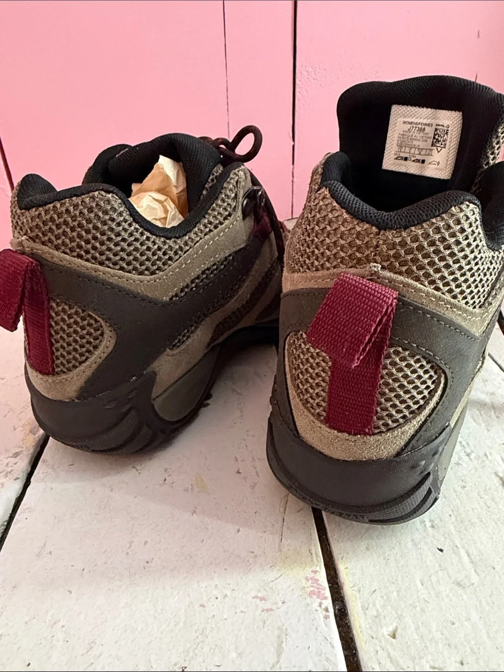 BRAND NEW!!! Merrell Olive Green and Burgundy Waterproof Hiking Boots